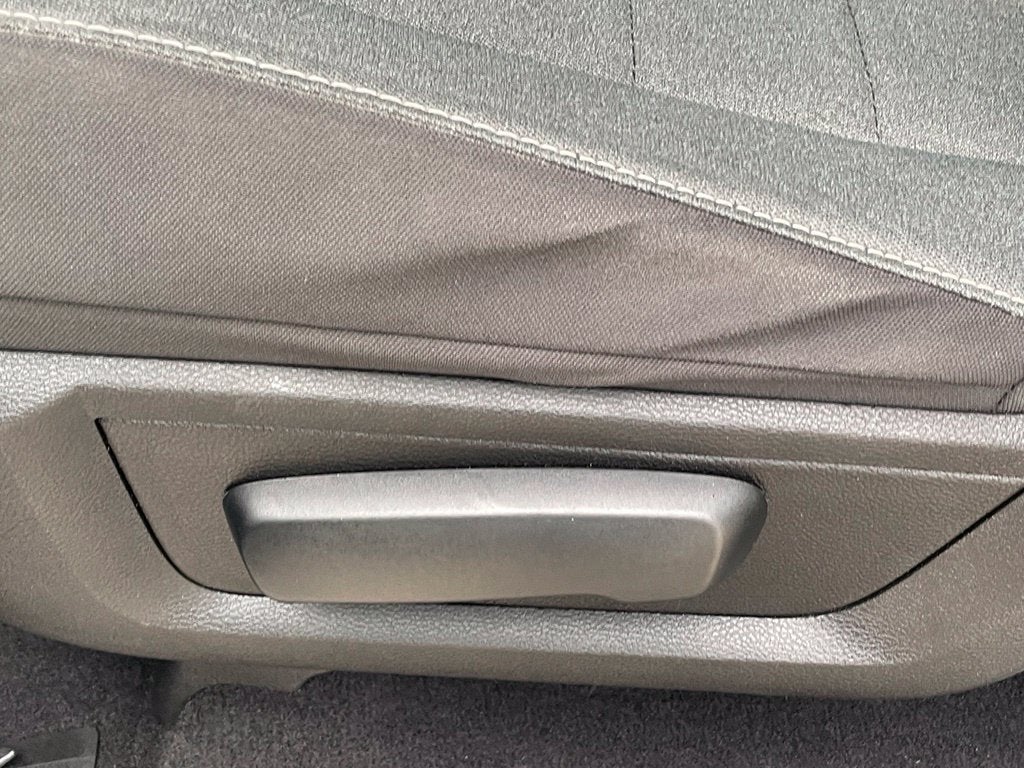 2023 RAM 1500 Classic Warlock - CLASS IV HITCH / 8.4" TOUCHSCREEN