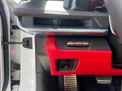 2024 Chevrolet Corvette Stingray 3LT - CARBON FIBER INTERIOR TRIM / HEAD UP DISPLAY