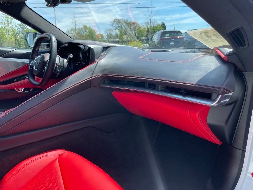 2024 Chevrolet Corvette Stingray 3LT - CARBON FIBER INTERIOR TRIM / HEAD UP DISPLAY