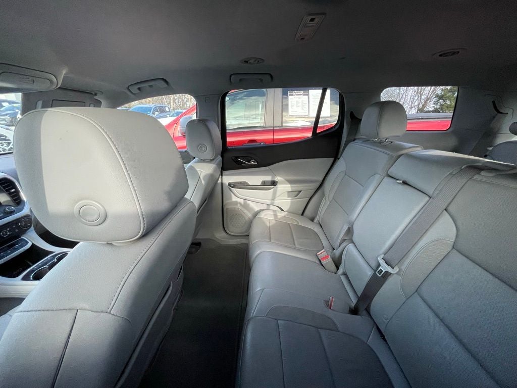 2020 GMC Acadia SLT - ONE OWNER / 7 PASSENGER