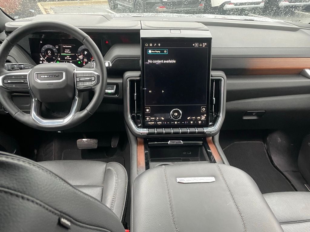 2025 GMC Yukon Denali