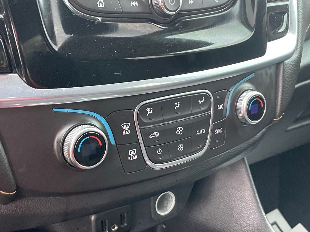 2019 Chevrolet Traverse LS - ONE OWNER / CLEAN CARFAX