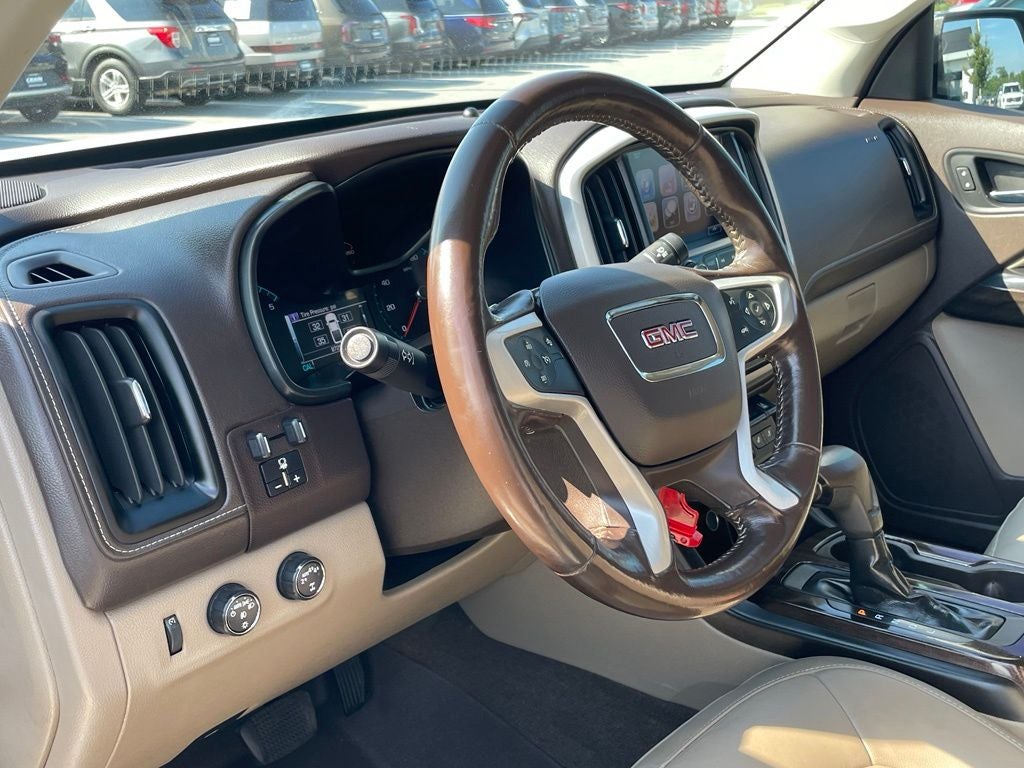 2017 GMC Canyon SLT - LOW MILEAGE / CLEAN CARFAX