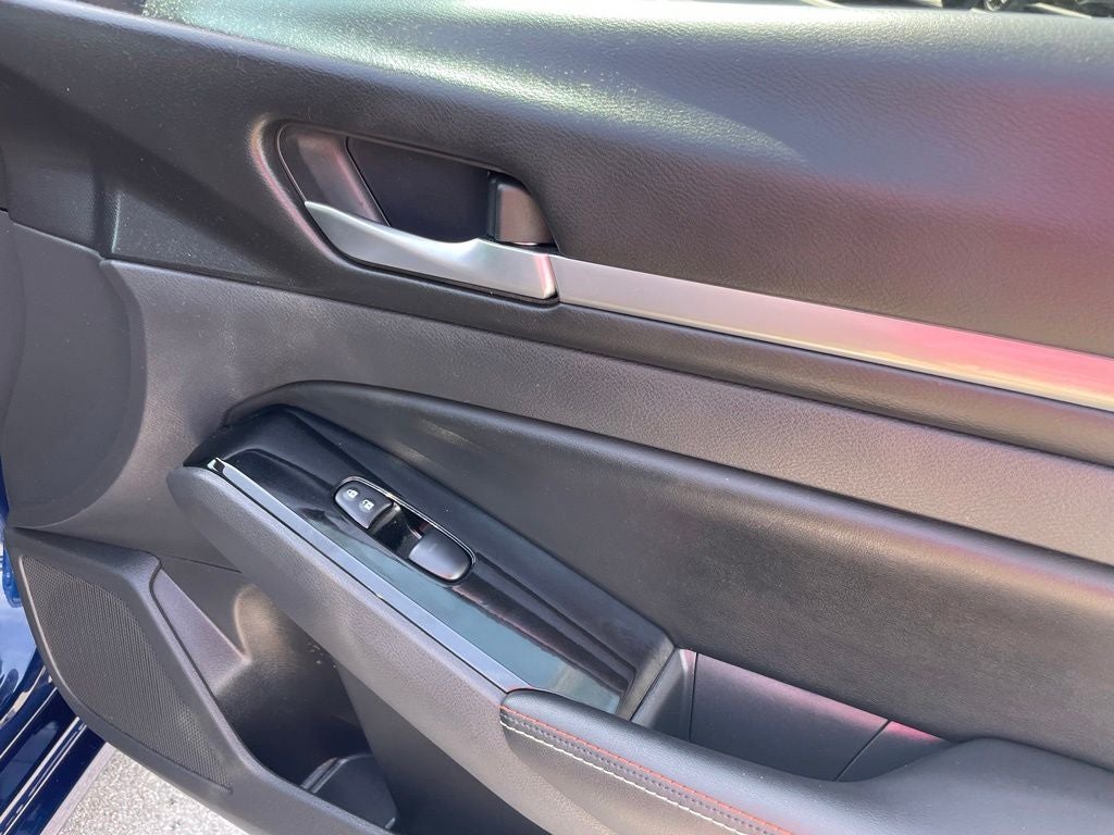2024 Nissan Altima 2.5 SR - MOONROOF / BLIND SPOT MONITOR