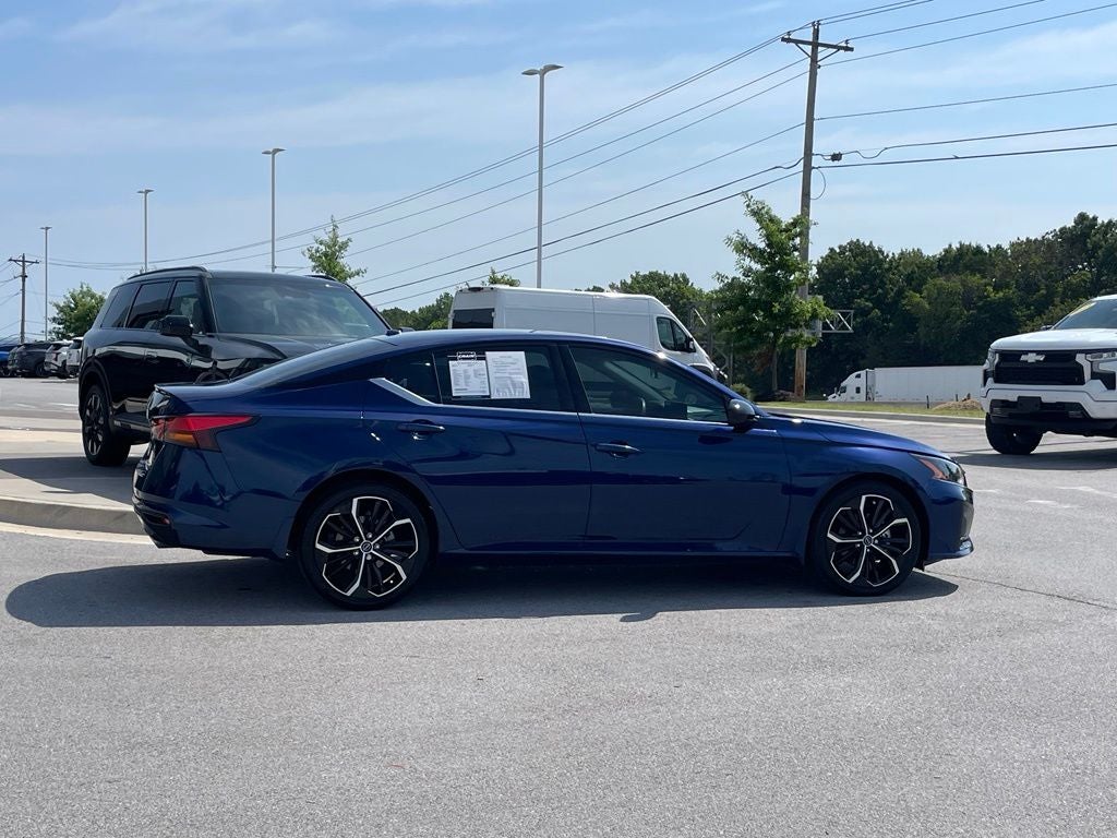 2024 Nissan Altima 2.5 SR - MOONROOF / BLIND SPOT MONITOR