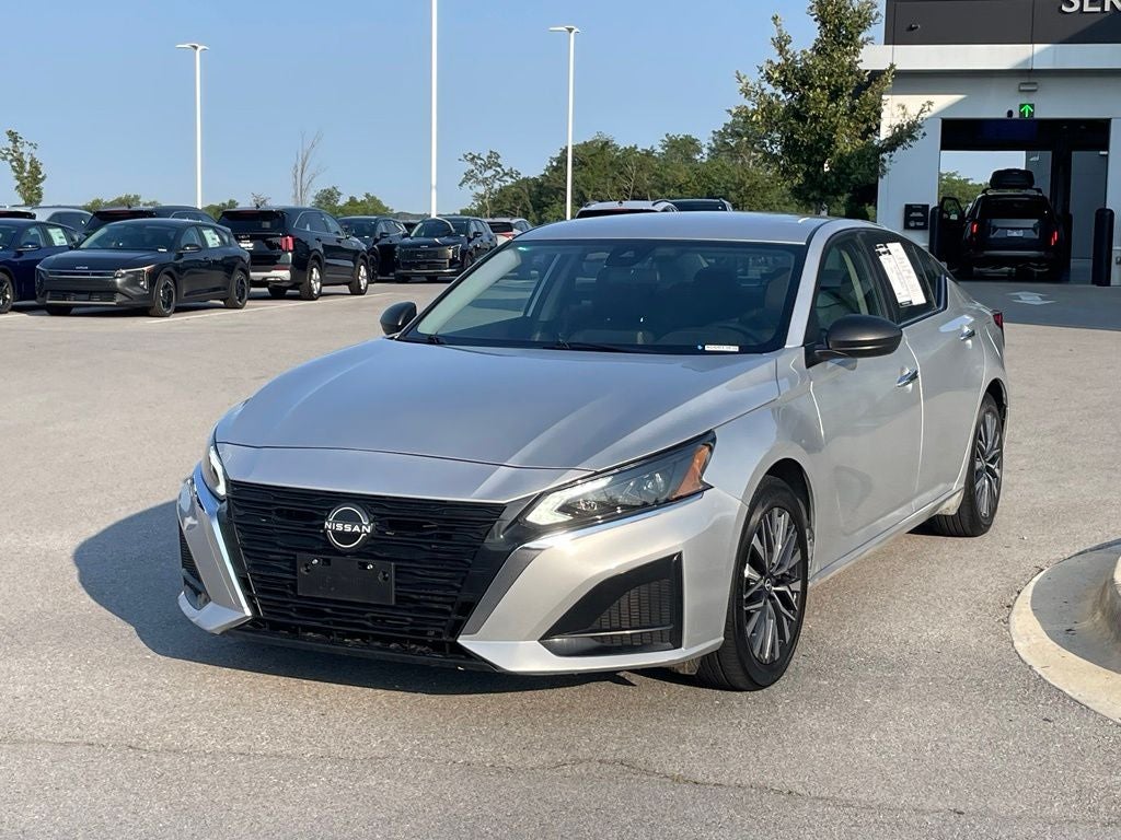 2024 Nissan Altima 2.5 SV - BLIND SPOT ASSIST / APPLE CARPLAY