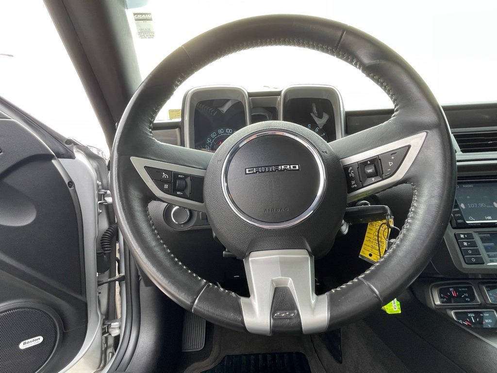 2011 Chevrolet Camaro SS 2SS - LOW MILEAGE / SUNROOF