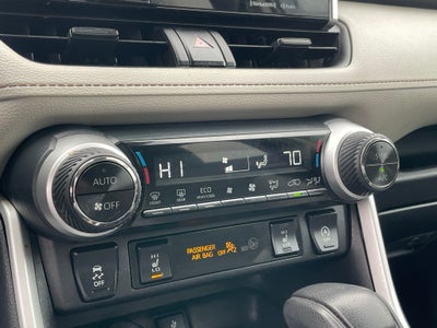 2022 Toyota RAV4 XLE - MOONROOF / RADAR CRUISE