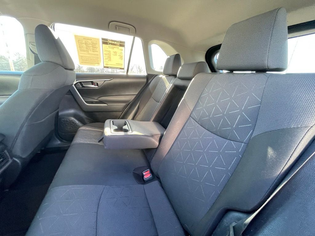 2024 Toyota RAV4 XLE - WIRELESS CARPLAY / LANE DEPARTURE ALERT