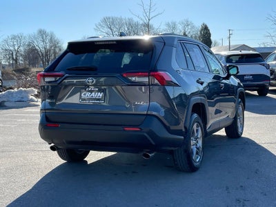 2024 Toyota RAV4 XLE - WIRELESS CARPLAY / LANE DEPARTURE ALERT