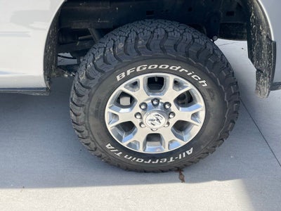 2024 RAM 2500 Laramie - REMOTE TAILGATE RELEASE / BLIND SPOT MONITOR