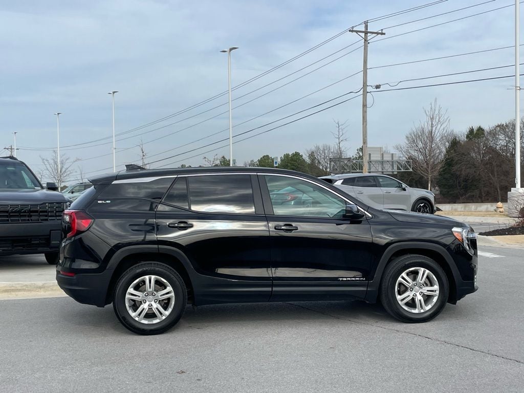 2024 GMC Terrain SLE - LANE KEEP ASSIST / APPLE CARPLAY