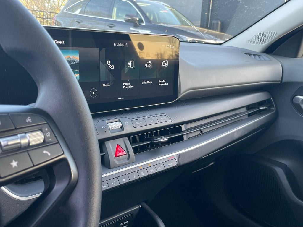 2025 Kia K4 LXS - KIA CERTIFIED / ONE OWNER