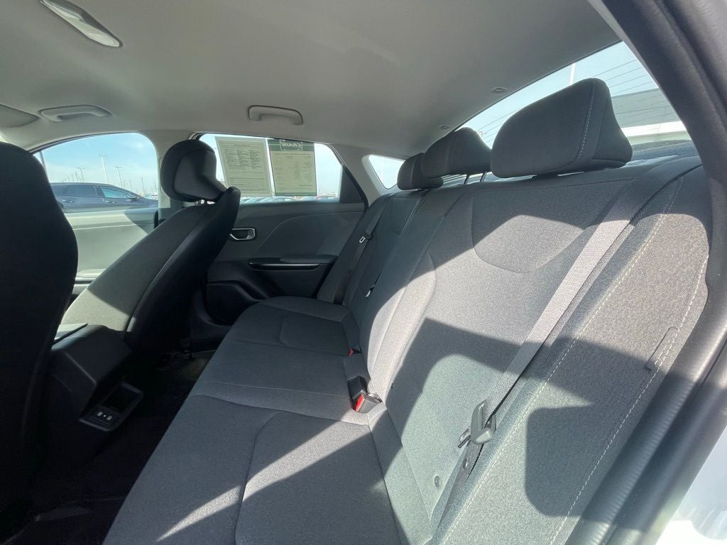 2025 Kia K4 LXS - KIA CERTIFIED / BLIND SPOT MONITOR