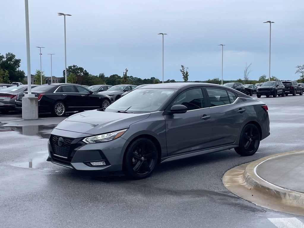 2022 Nissan Sentra SR - 37 MPG / BLIND SPOT WARNING