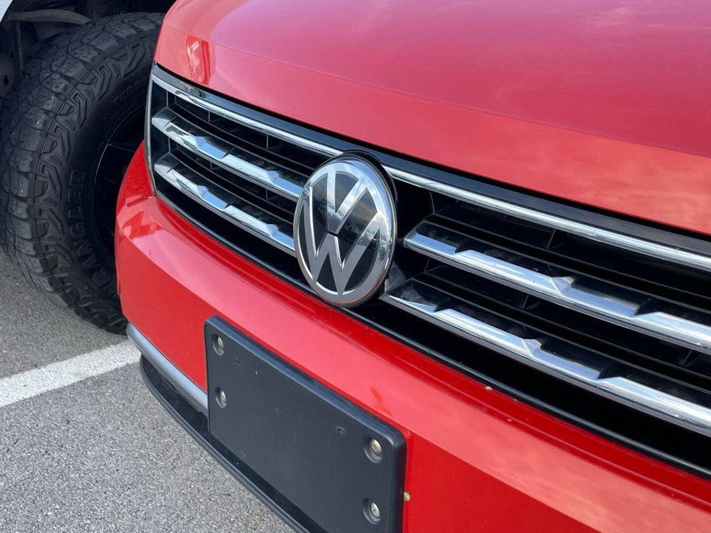 2018 Volkswagen Tiguan 2.0T SEL