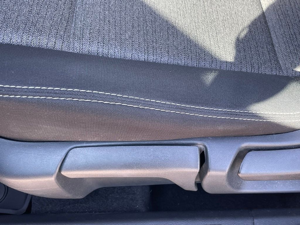 2021 Nissan Rogue S - 35 MPG / APPLE CARPLAY