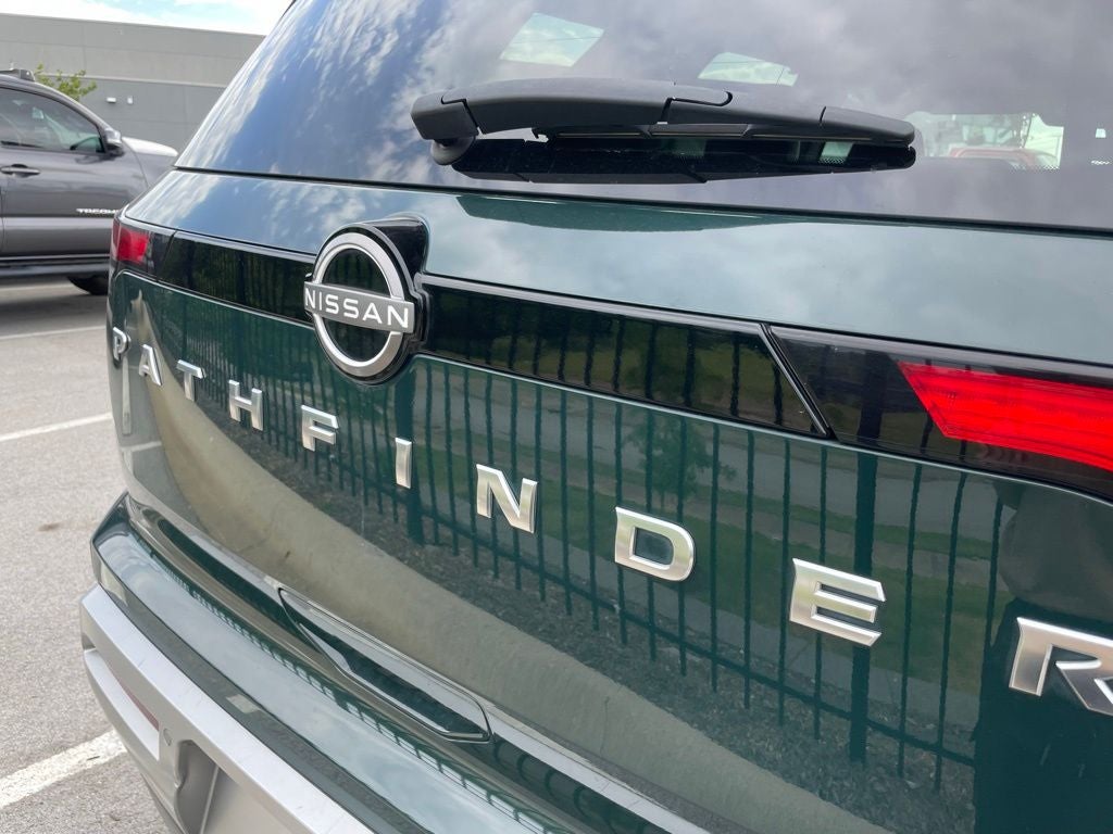 2022 Nissan Pathfinder SL - POWER LIFTGATE / INTELLIGENT CRUISE