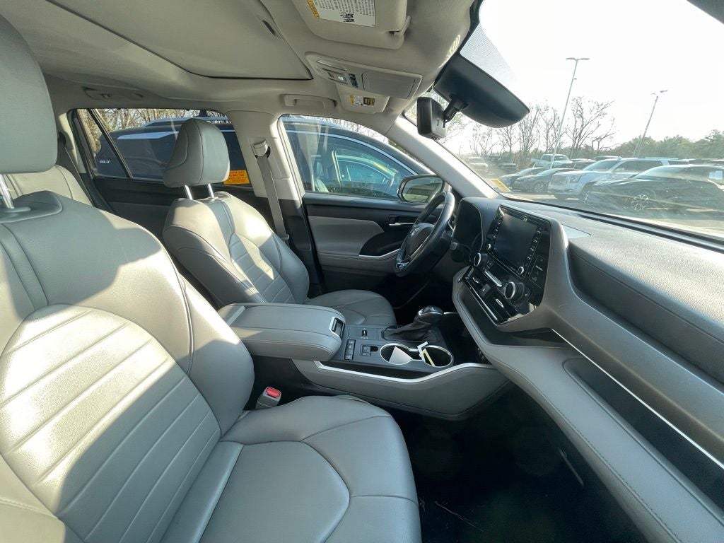 2021 Toyota Highlander XLE