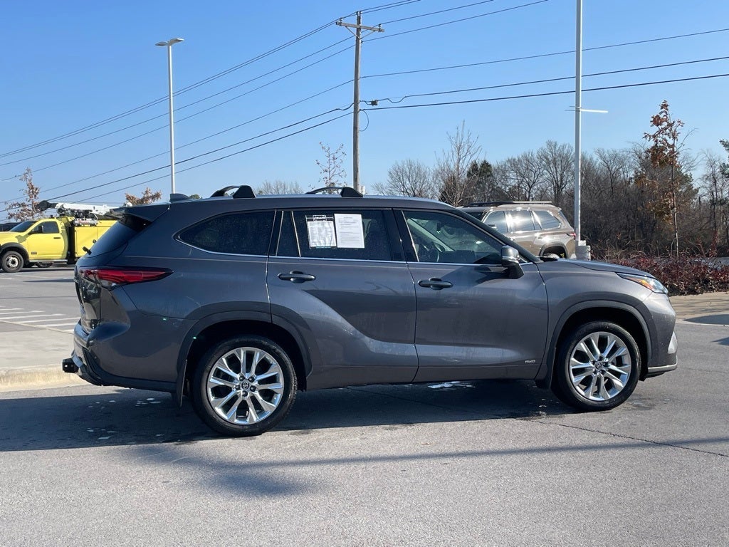 2023 Toyota Highlander Hybrid Limited - MOONROOF / VENTILATED SEATS