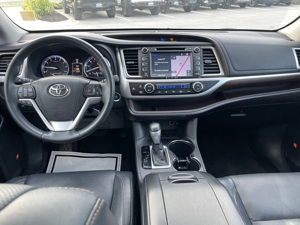 2016 Toyota Highlander Limited - VENTILATED SEATS / POWER LIFTGATE