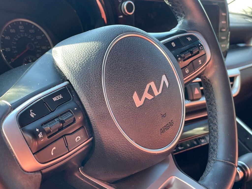 2023 Kia K5 GT-Line - RED INTERIOR / WIRELESS CHARGER