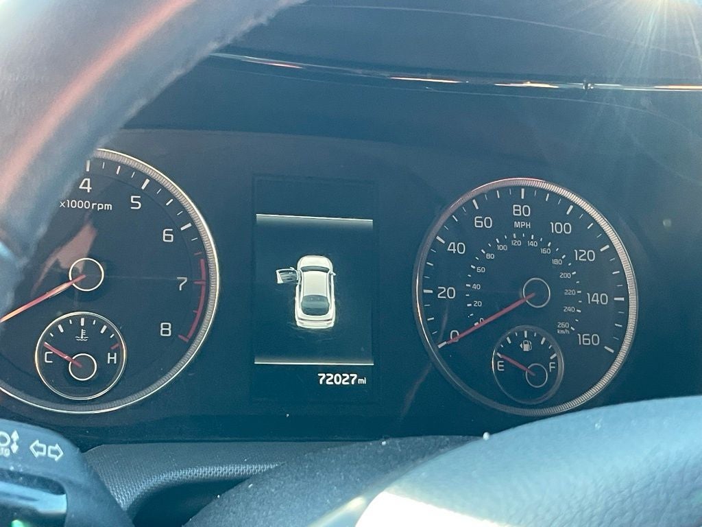 2023 Kia K5 GT-Line - RED INTERIOR / WIRELESS CHARGER