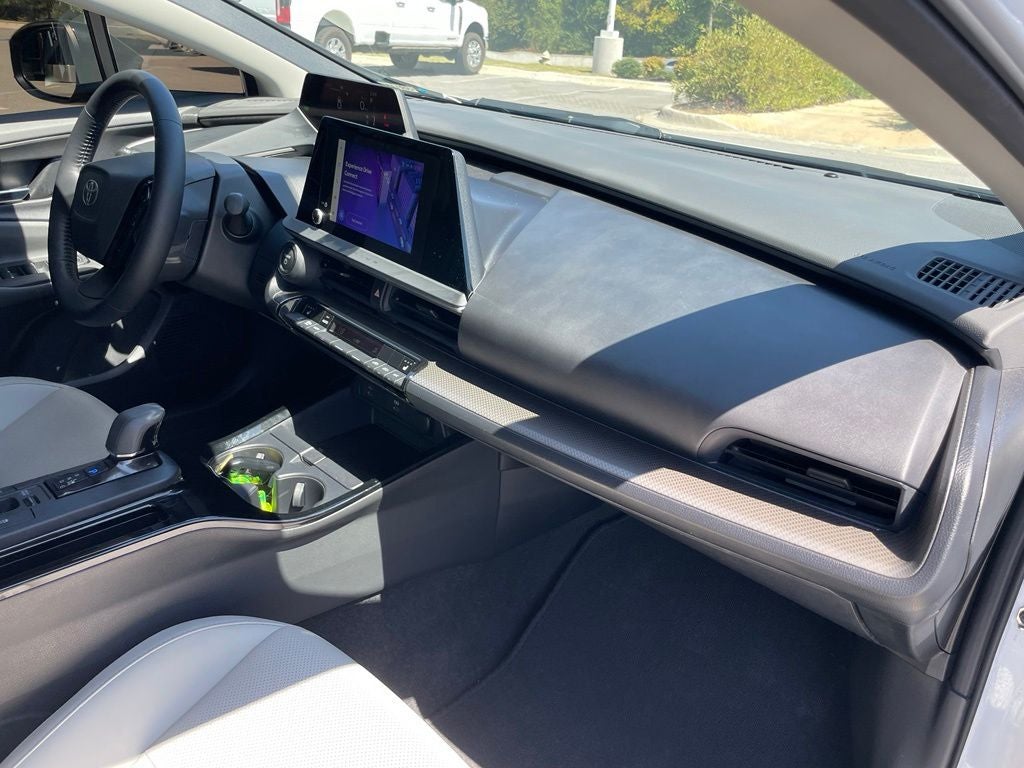 2024 Toyota Prius XLE - 52 MPG / RAIN SENSING WIPERS