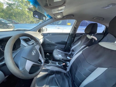 2016 Hyundai Accent SE - LOW MILES / KEYLESS ENTRY