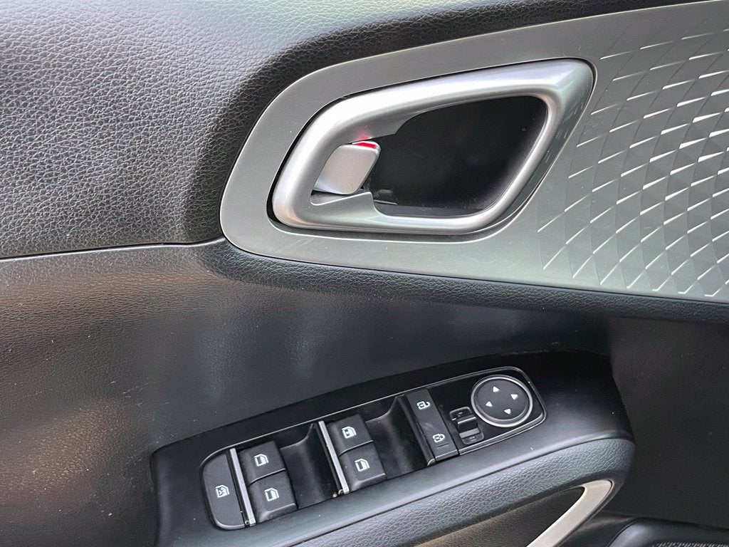 2022 Kia Soul LX - 35 MPG / APPLE CARPLAY