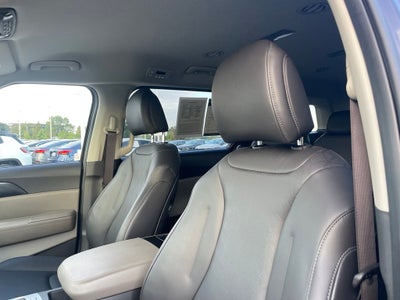 2026 Kia Carnival Hybrid LXS - KIA CERTIFIED / APPLE CARPLAY