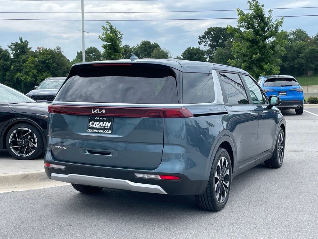 2024 Kia Carnival EX