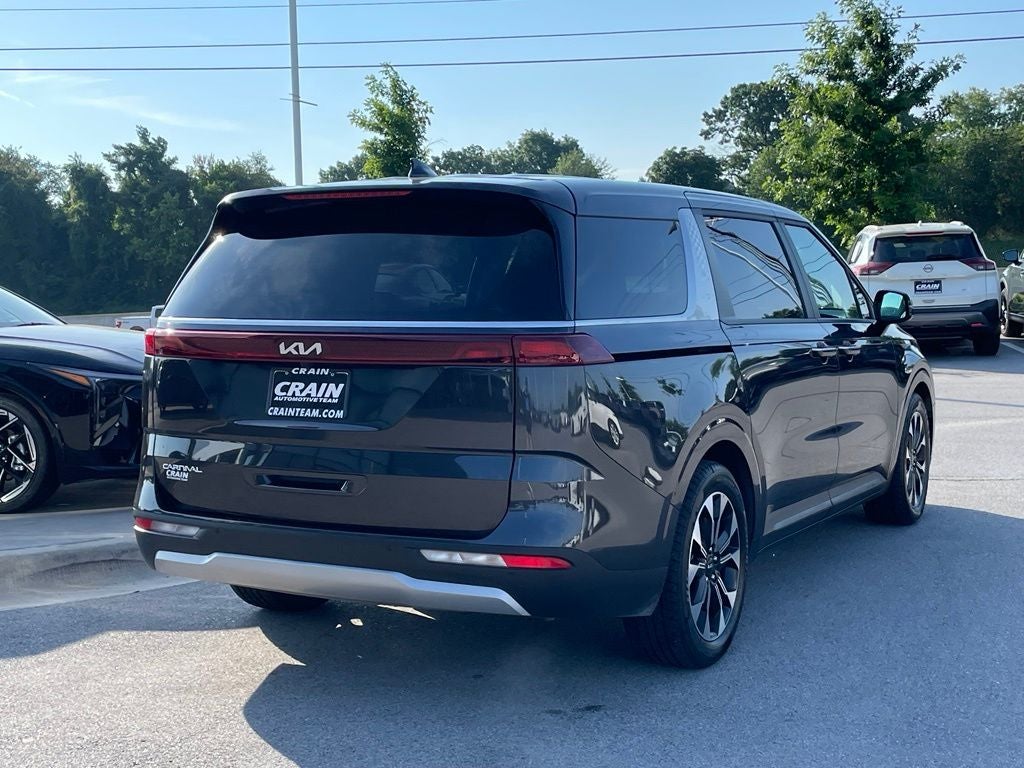 2024 Kia Carnival EX