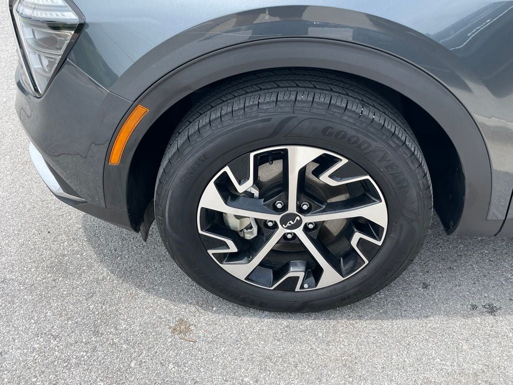 2025 Kia Sportage Hybrid EX - KIA CERTIFIED / 38 MPG