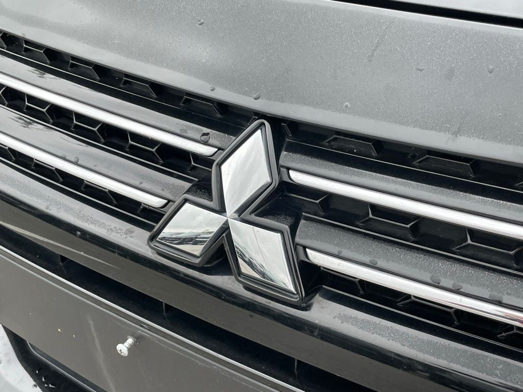 2023 Mitsubishi Mirage ES