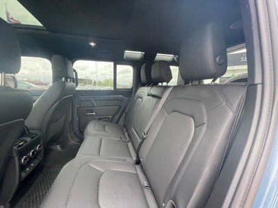 2025 Land Rover Defender 110 X-Dynamic SE - PANORAMIC ROOF / ELECTRONIC AIR SUSPENSION