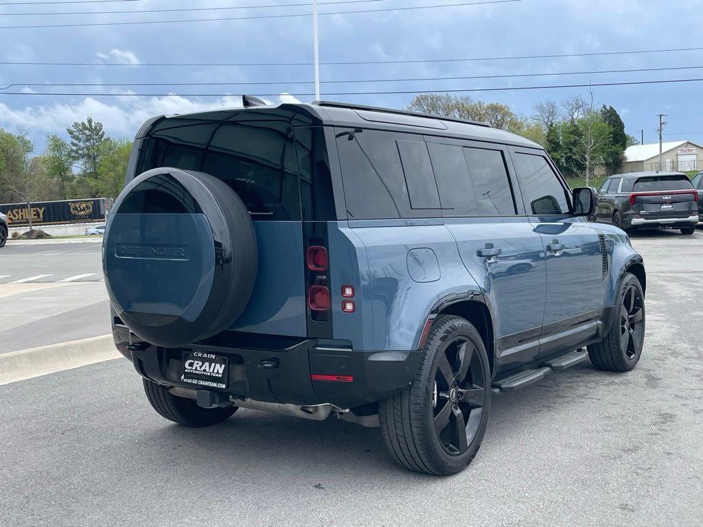 2025 Land Rover Defender 110 X-Dynamic SE - PANORAMIC ROOF / ELECTRONIC AIR SUSPENSION