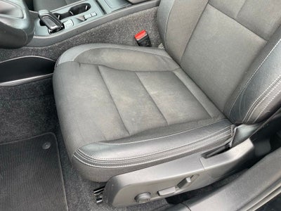 2020 Volvo XC40 Momentum - POWER TAILGATE / MEMORY SEATS