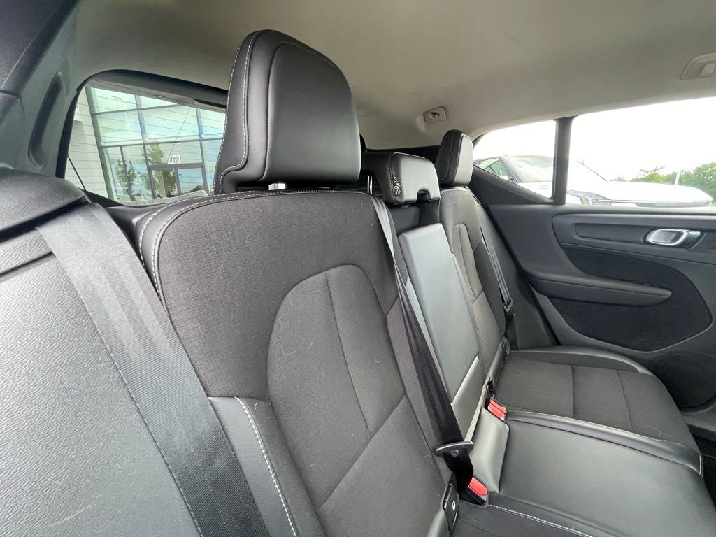 2020 Volvo XC40 Momentum - POWER TAILGATE / MEMORY SEATS