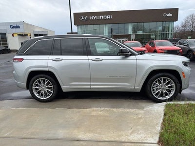 2022 Jeep Grand Cherokee Summit