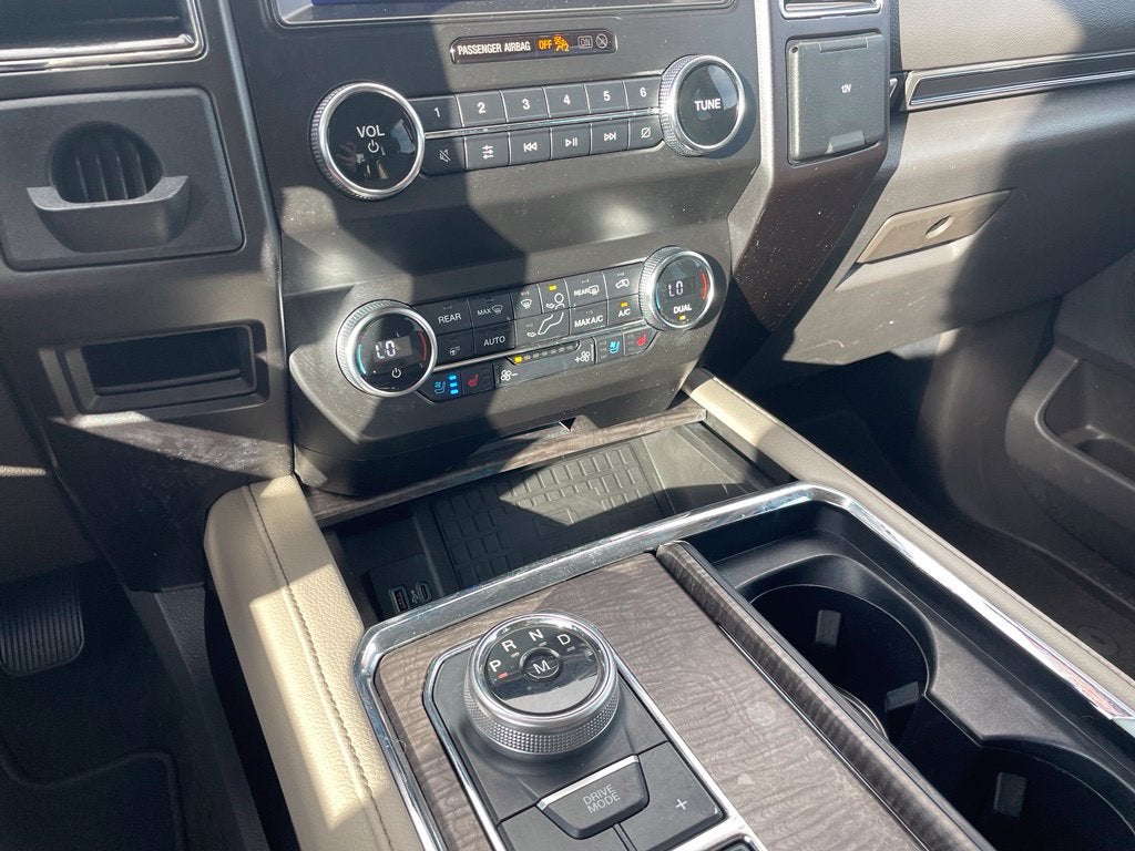 2020 Ford Expedition Limited Leather, Moonroof, Third Row, Clean CarFax, One Ow