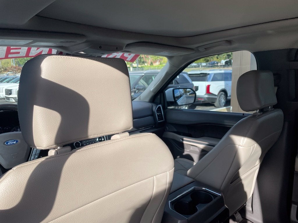 2020 Ford Expedition Limited Leather, Moonroof, Third Row, Clean CarFax, One Ow