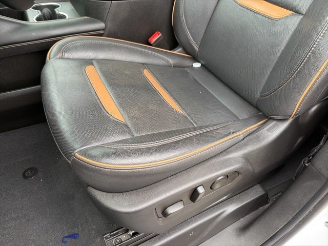 2023 GMC Yukon XL AT4