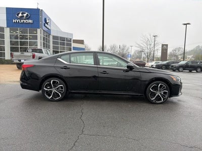 2025 Nissan Altima 2.5 SR