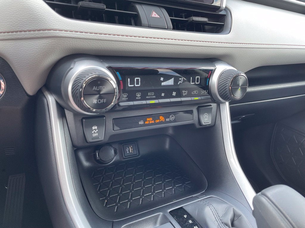 2025 Toyota RAV4 XLE One Owner, Low Miles