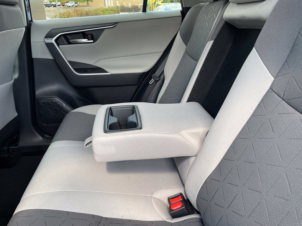 2025 Toyota RAV4 XLE One Owner, Low Miles