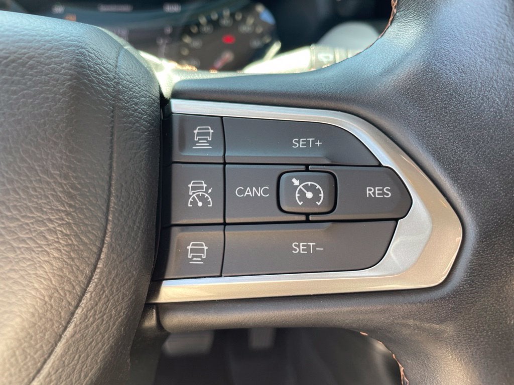 2022 Jeep Compass Limited Pano Roof, One Owner, Clean CarFax