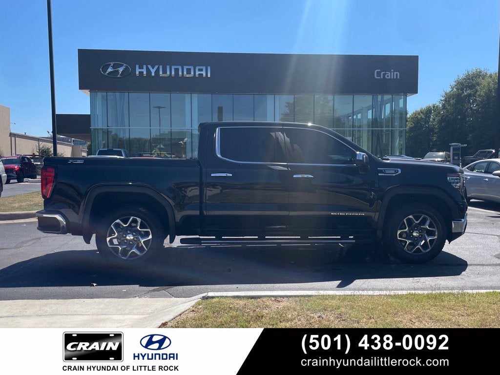 2024 GMC Sierra 1500 SLT Moonroof, Leather, X31