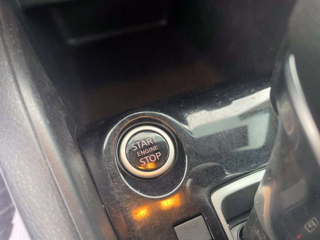 2021 Nissan Kicks S CarFax One Owner