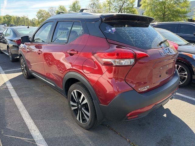 2019 Nissan Kicks SR